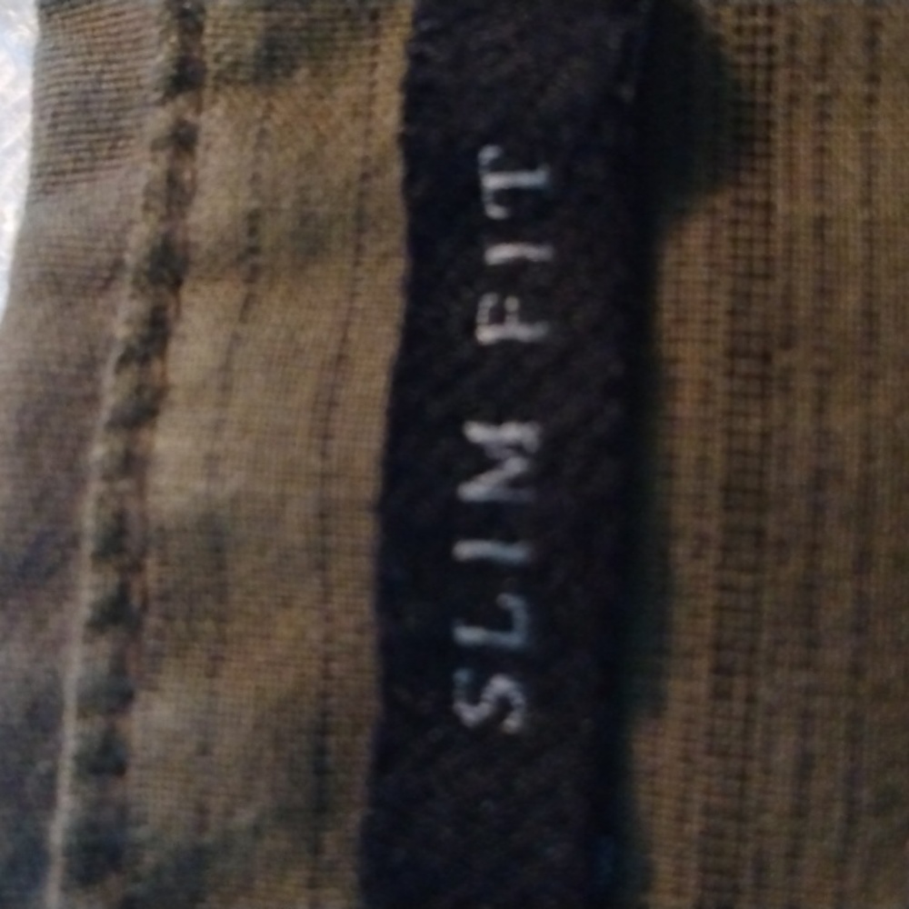 Men's GUESS button down SS mens Size Medium Slim Fit Shirt in Military Green - Picture 9 of 9